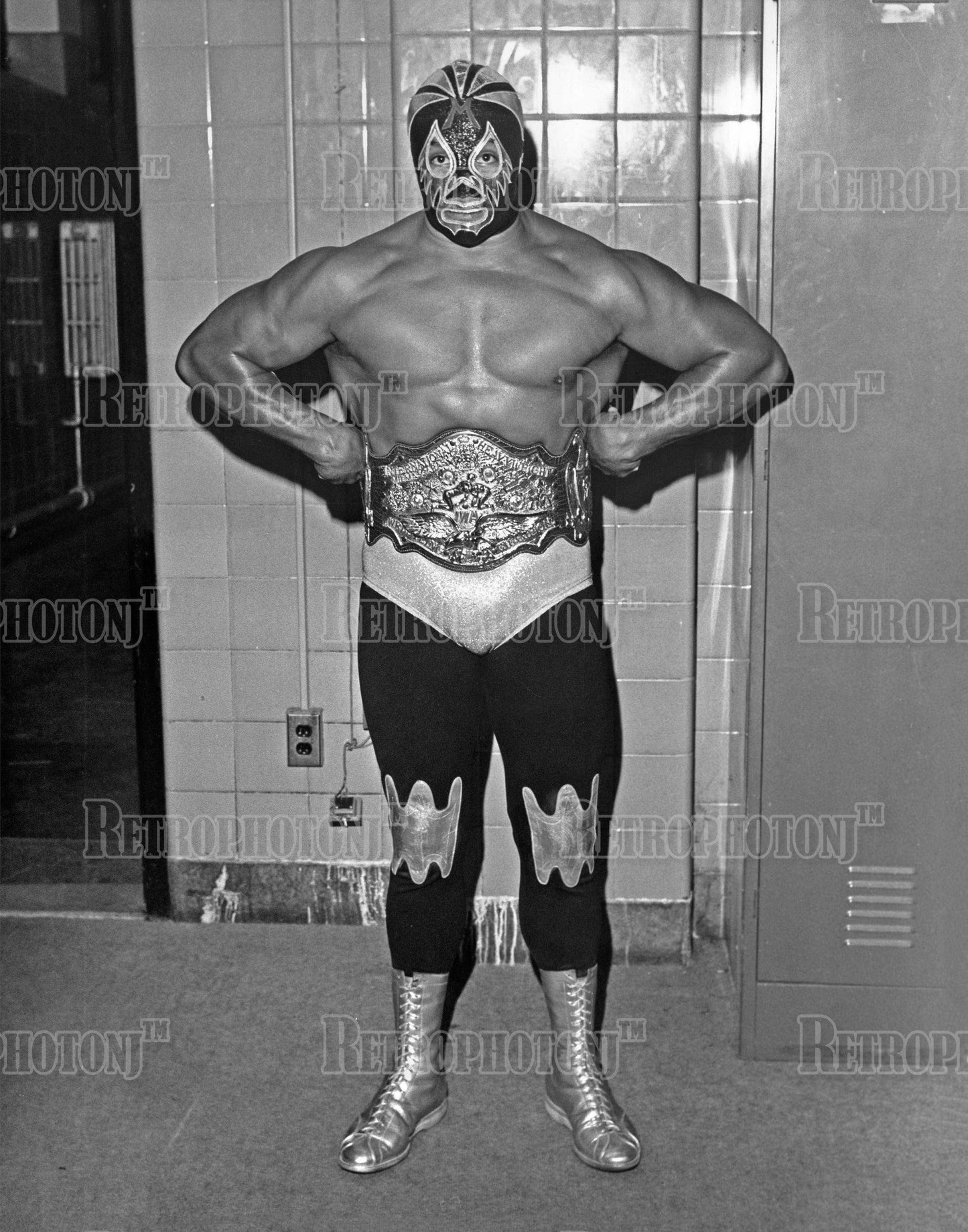 Mil Mascaras 3